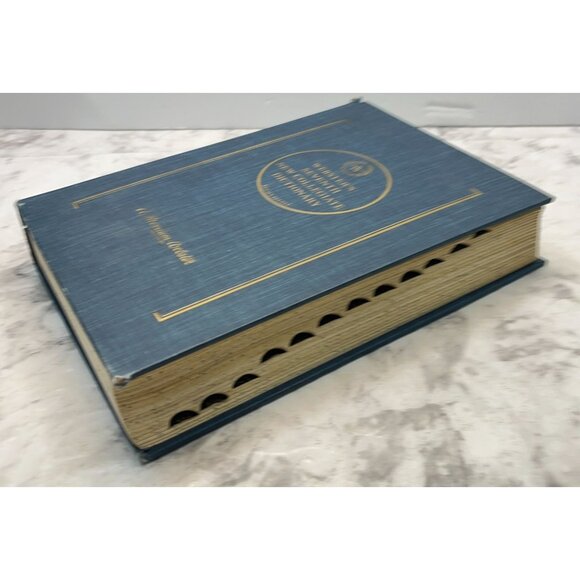 Vintage 1967 Websters Seventh New Collegiate Dictionary Hardcover Blue with Gold - Picture 8 of 16